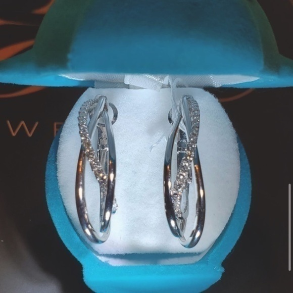 Natural Dimond stunning earrings 14k solid white gold stylish and beautiful - Picture 3 of 6